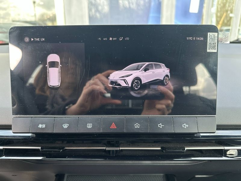 Théobald Occasion MG MG4 Electrique Berline Noir