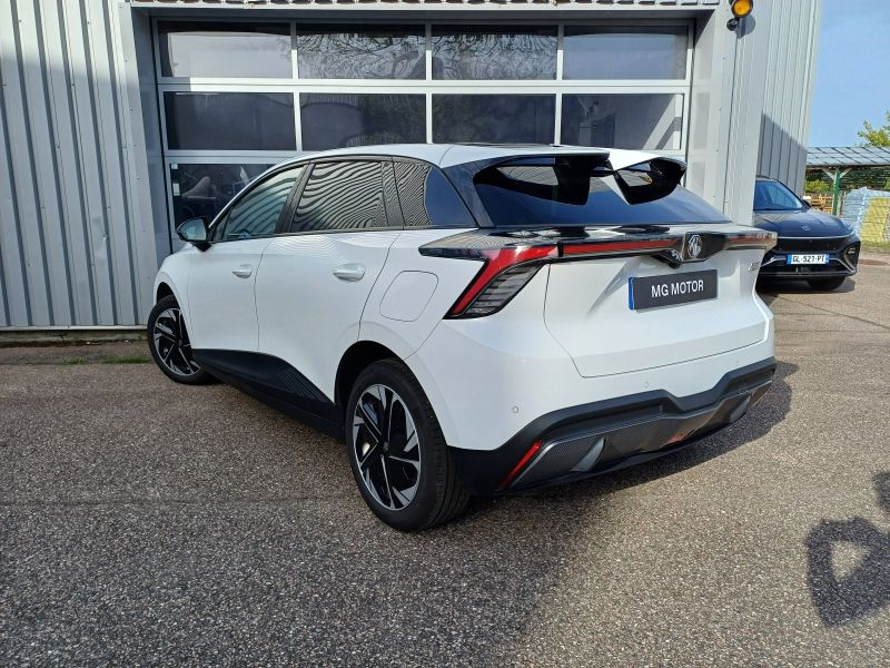 Théobald Occasion MG4 Electrique Berline Blanc